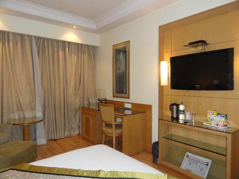 Western Court Chandīgarh Εξωτερικό φωτογραφία