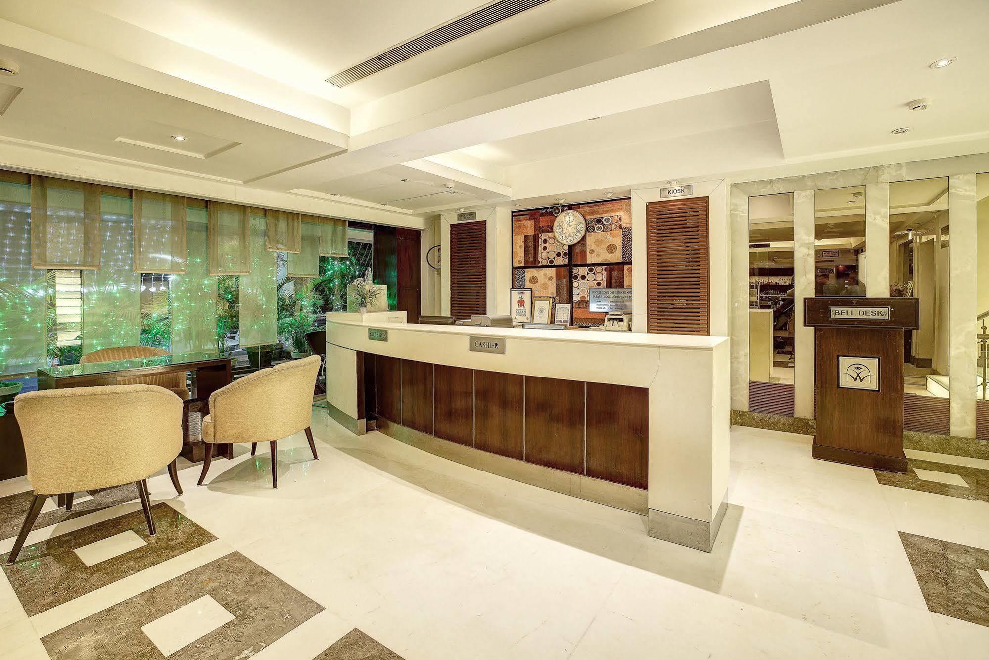 Western Court Chandīgarh Εξωτερικό φωτογραφία
